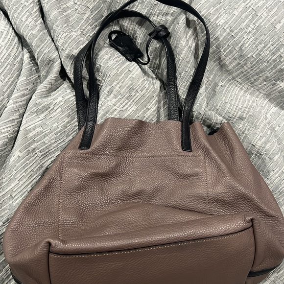 Michael Kors X-Large Colgate Grab Bag - Picture 8 of 8